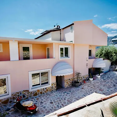 Capa Villa